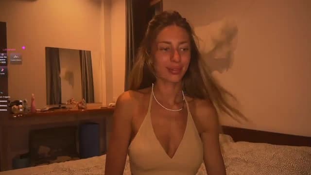 Gallery image thumbnail from A_r_t's myfreecams stream on, 06/13/2025, 14:46 image 19 of 20
