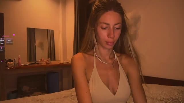 Gallery image thumbnail from A_r_t's myfreecams stream on, 06/13/2025, 16:11 image 1 of 20