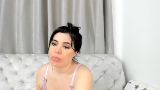 Gallery image thumbnail from Aeena's myfreecams stream on, 06/27/2023, 21:04 image 11 of 20