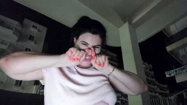 Gallery image thumbnail from Aeena's myfreecams stream on, 07/20/2023, 21:47 image 8 of 20