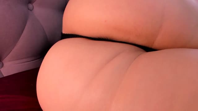Gallery image thumbnail from Aeena's myfreecams stream on, 05/26/2024, 22:50 image 6 of 20