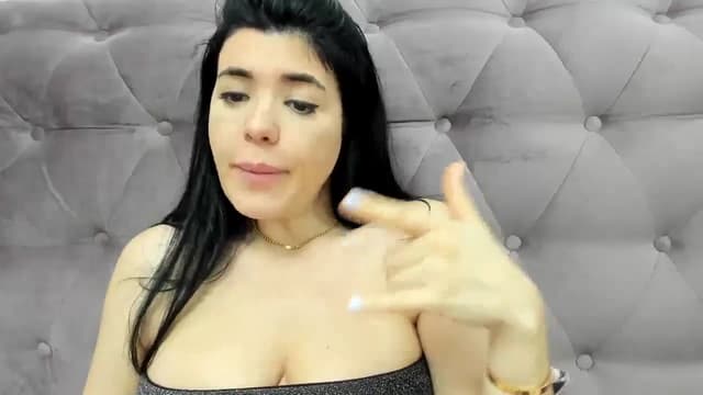 Gallery image thumbnail from Aeena's myfreecams stream on, 05/28/2024, 22:03 image 17 of 20