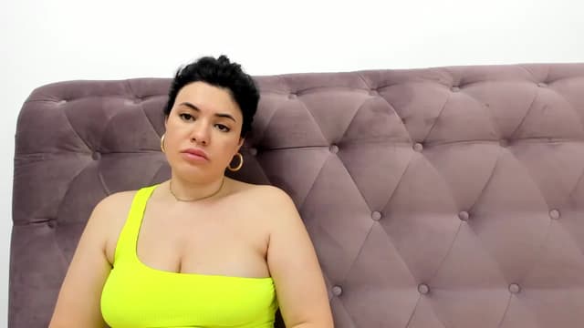 Gallery image thumbnail from Aeena's myfreecams stream on, 08/05/2024, 22:07 image 12 of 20