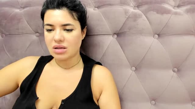 Gallery image thumbnail from Aeena's myfreecams stream on, 09/29/2024, 23:05 image 16 of 20