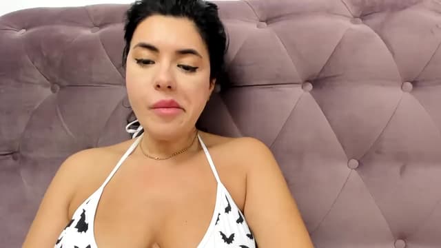 Gallery image thumbnail from Aeena's myfreecams stream on, 10/06/2024, 23:04 image 12 of 20