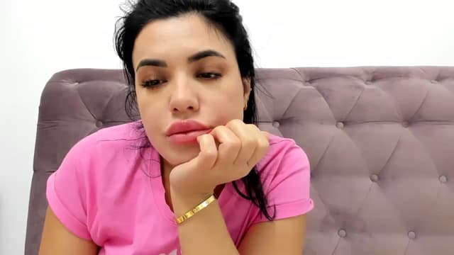 Gallery image thumbnail from Aeena's myfreecams stream on, 12/03/2024, 23:08 image 8 of 20