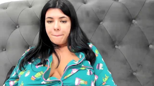 Gallery image thumbnail from Aeena's myfreecams stream on, 03/28/2025, 22:06 image 4 of 20