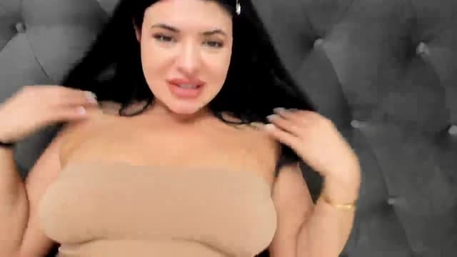 Gallery image thumbnail from Aeena's myfreecams stream on, 03/30/2025, 22:05 image 13 of 20