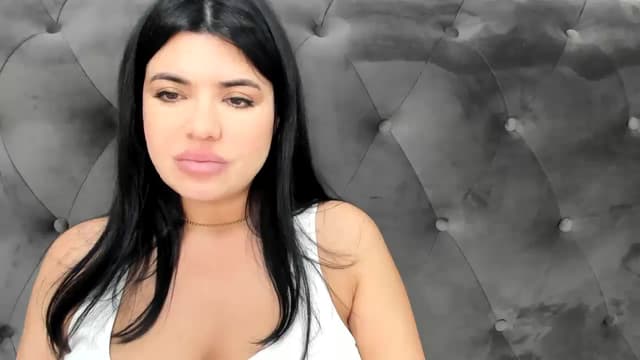 Gallery image thumbnail from Aeena's myfreecams stream on, 04/26/2025, 22:06 image 4 of 20