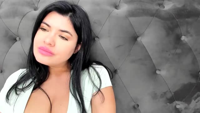 Gallery image thumbnail from Aeena's myfreecams stream on, 04/28/2025, 21:45 image 13 of 20