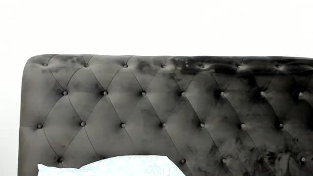 Gallery image thumbnail from Aeena's myfreecams stream on, 05/18/2025, 22:06 image 14 of 20