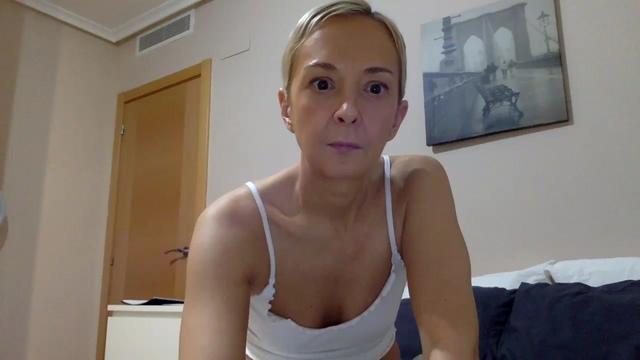 Gallery image thumbnail from Aimee_Angel's myfreecams stream on, 02/20/2024, 21:22 image 9 of 20