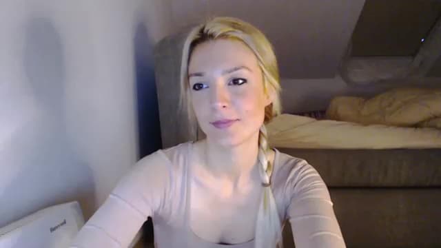 Gallery image thumbnail from Ais__'s myfreecams stream on, 03/19/2023, 16:40 image 18 of 20