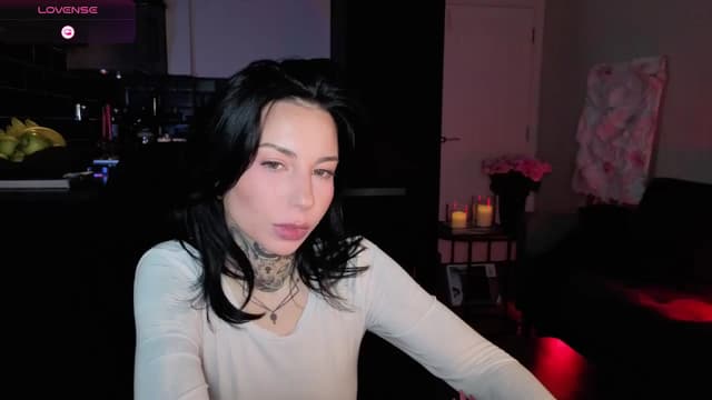 Gallery image thumbnail from Alice's myfreecams stream on, 12/25/2025, 09:20 image 20 of 20