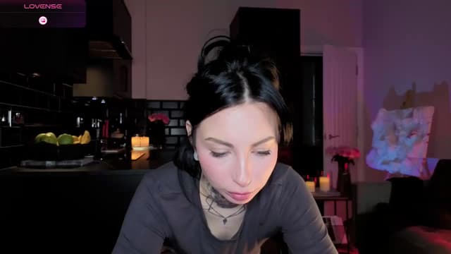 Gallery image thumbnail from Alice's myfreecams stream on, 12/30/2025, 10:53 image 1 of 20