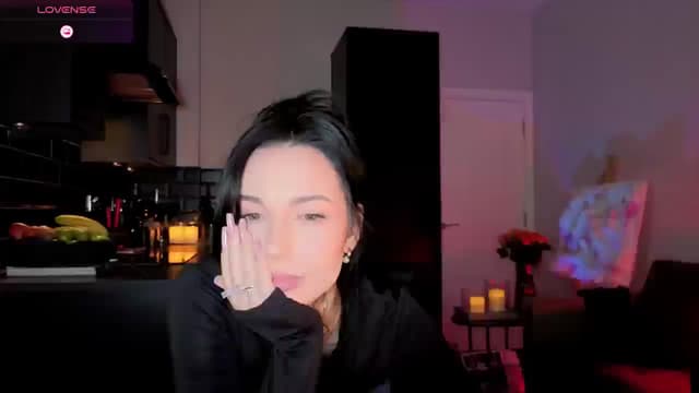 Gallery image thumbnail from Alice's myfreecams stream on, 01/18/2026, 19:27 image 20 of 20