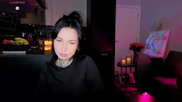 Gallery image thumbnail from Alice's myfreecams stream on, 01/18/2026, 19:27 image 17 of 20
