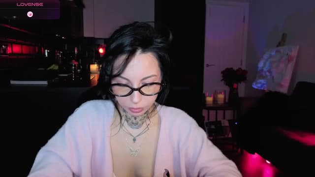 Gallery image thumbnail from Alice's myfreecams stream on, 01/26/2026, 24:52 image 20 of 20