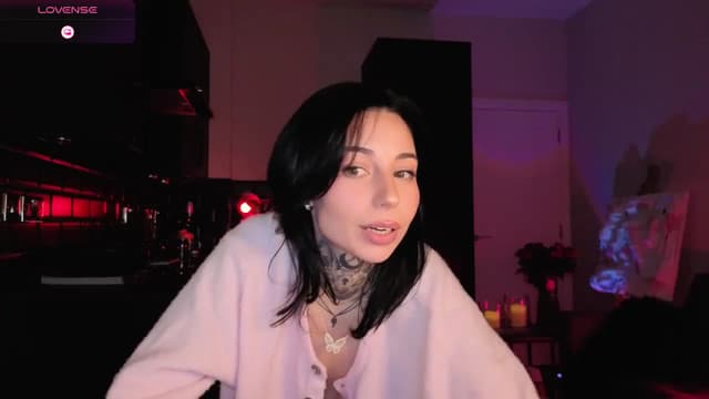 Gallery image thumbnail from Alice's myfreecams stream on, 01/26/2026, 06:08 image 13 of 20