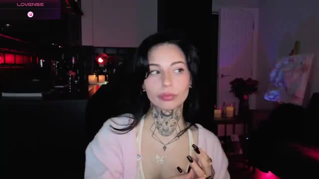 Gallery image thumbnail from Alice's myfreecams stream on, 01/26/2026, 09:27 image 14 of 20