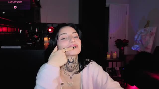 Gallery image thumbnail from Alice's myfreecams stream on, 01/26/2026, 09:27 image 13 of 20