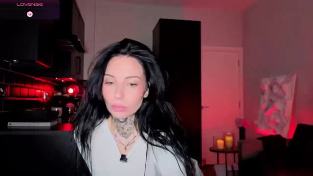 Gallery image thumbnail from Alice's myfreecams stream on, 04/05/2026, 08:31 image 19 of 20