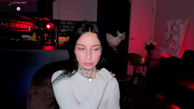 Gallery image thumbnail from Alice's myfreecams stream on, 04/09/2026, 14:57 image 6 of 20