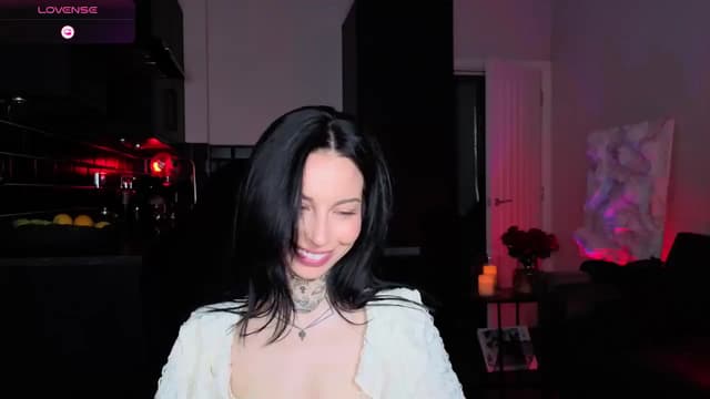 Gallery image thumbnail from Alice's myfreecams stream on, 04/26/2026, 08:44 image 7 of 20