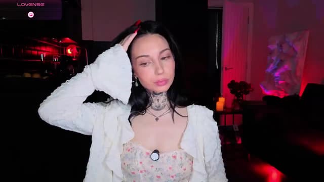 Gallery image thumbnail from Alice's myfreecams stream on, 04/26/2026, 08:44 image 11 of 20