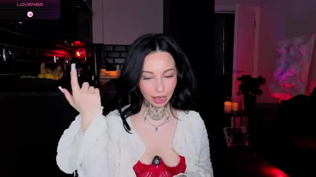 Gallery image thumbnail from Alice's myfreecams stream on, 05/04/2026, 09:20 image 8 of 20