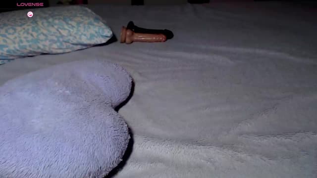 Gallery image thumbnail from Alli_'s myfreecams stream on, 06/20/2026, 19:31 image 1 of 20