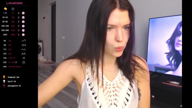 Gallery image thumbnail from Ameli's myfreecams stream on, 03/05/2025, 09:45 image 16 of 20
