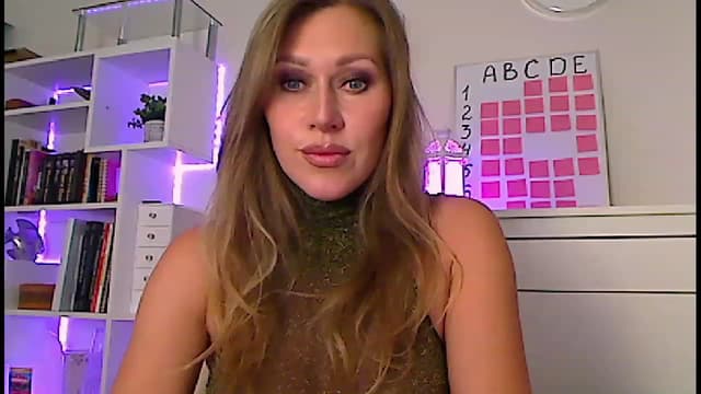Gallery image thumbnail from Amiri's myfreecams stream on, 04/20/2023, 04:46 image 5 of 20