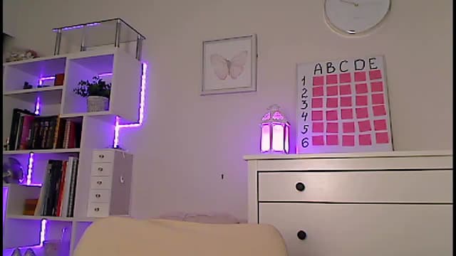 Gallery image thumbnail from Amiri's myfreecams stream on, 03/03/2024, 05:38 image 12 of 20