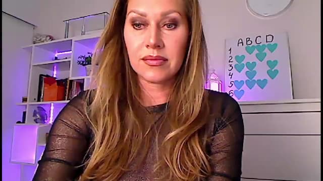 Gallery image thumbnail from Amiri's myfreecams stream on, 04/08/2024, 04:00 image 20 of 20