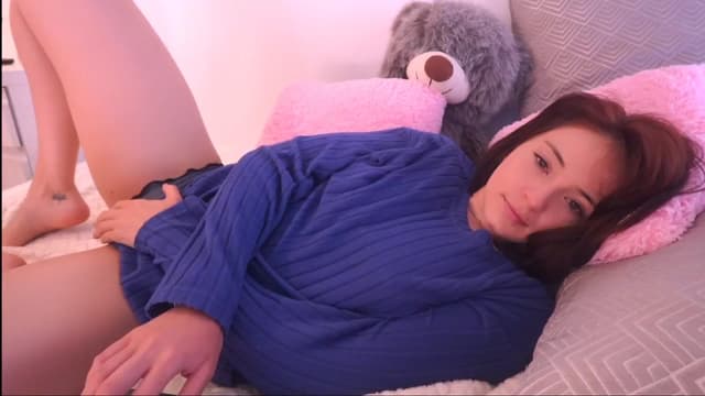 Gallery image thumbnail from Anah_'s myfreecams stream on, 04/11/2025, 17:02 image 15 of 20