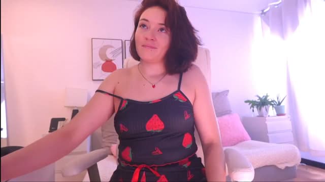Gallery image thumbnail from Anah_'s myfreecams stream on, 04/14/2025, 17:26 image 6 of 20