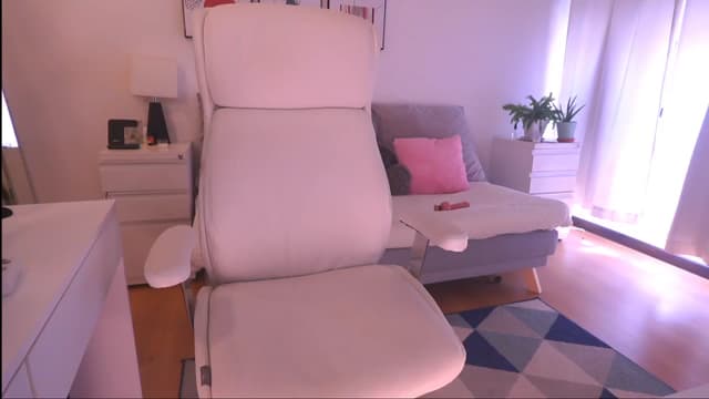 Gallery image thumbnail from Anah_'s myfreecams stream on, 04/16/2025, 17:16 image 4 of 20