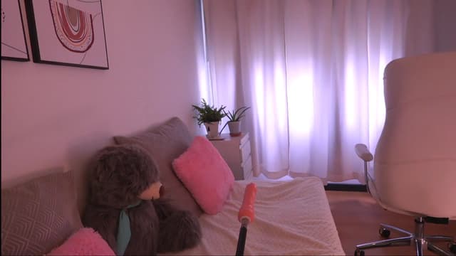 Gallery image thumbnail from Anah_'s myfreecams stream on, 05/20/2025, 17:46 image 7 of 20