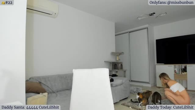 Gallery image thumbnail from Angie's myfreecams stream on, 12/18/2022, 07:56 image 6 of 20