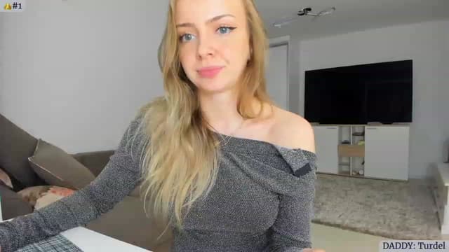 Gallery image thumbnail from Angie's myfreecams stream on, 05/20/2023, 04:17 image 6 of 20