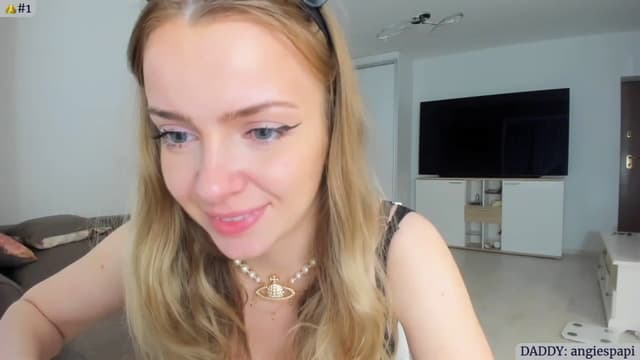 Gallery image thumbnail from Angie's myfreecams stream on, 05/25/2023, 04:44 image 4 of 20