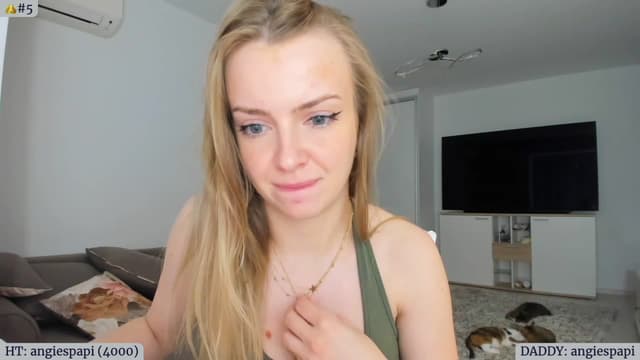 Gallery image thumbnail from Angie's myfreecams stream on, 06/18/2023, 04:25 image 7 of 20