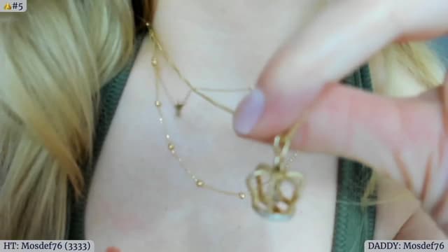 Gallery image thumbnail from Angie's myfreecams stream on, 06/18/2023, 04:25 image 3 of 20