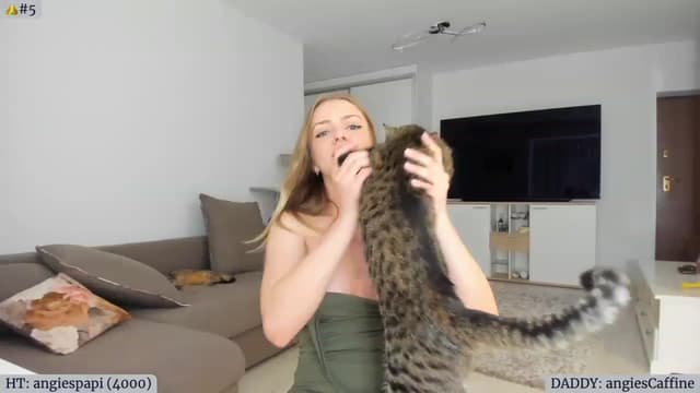 Gallery image thumbnail from Angie's myfreecams stream on, 06/18/2023, 05:21 image 13 of 20