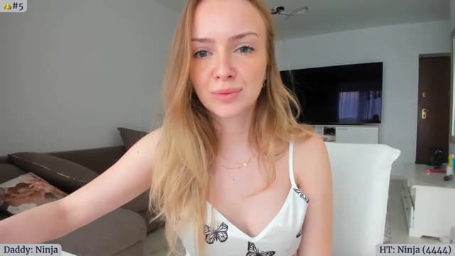 Gallery image thumbnail from Angie's myfreecams stream on, 06/20/2023, 03:48 image 20 of 20