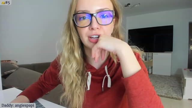 Gallery image thumbnail from Angie's myfreecams stream on, 06/27/2023, 06:02 image 7 of 20