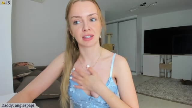 Gallery image thumbnail from Angie's myfreecams stream on, 06/28/2023, 04:45 image 2 of 20