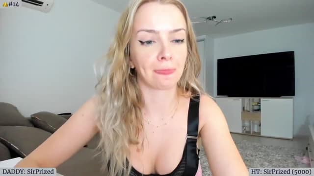 Gallery image thumbnail from Angie's myfreecams stream on, 07/23/2023, 01:16 image 15 of 20