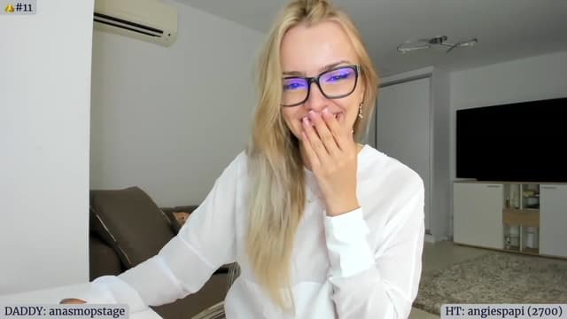 Gallery image thumbnail from Angie's myfreecams stream on, 07/31/2023, 06:08 image 2 of 20